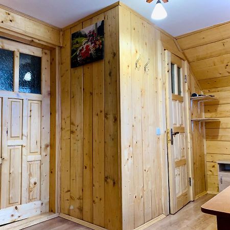 За Горбами Apartment Yaremche Bagian luar foto