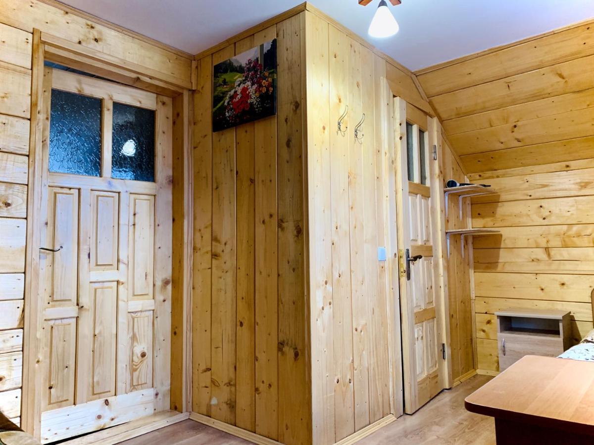 За Горбами Apartment Yaremche Bagian luar foto